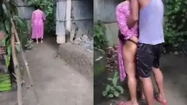Tante Cantik Pasrah Posisi Doggy Kasur Halaman poster